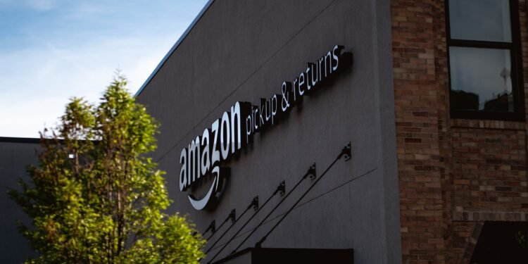 Amazon steps up AI race with $4 bn Anthropic investment