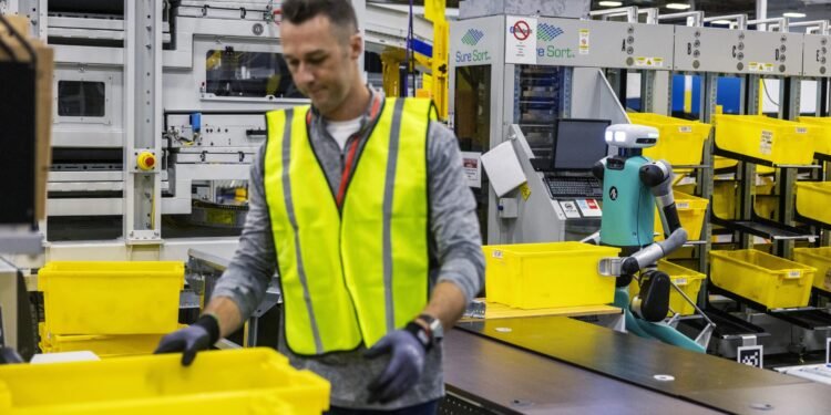 Humanoid robots face a major test with Amazon’s Digit pilots
