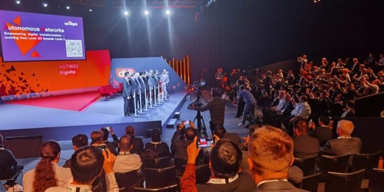 Telco leaders join forces to discuss next steps towards highly autonomous networks