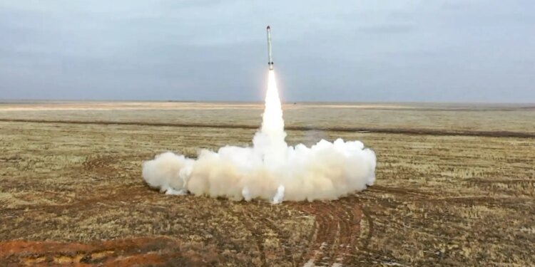 Russia Test Fires Nuclear-Capable Ballistic Missile
