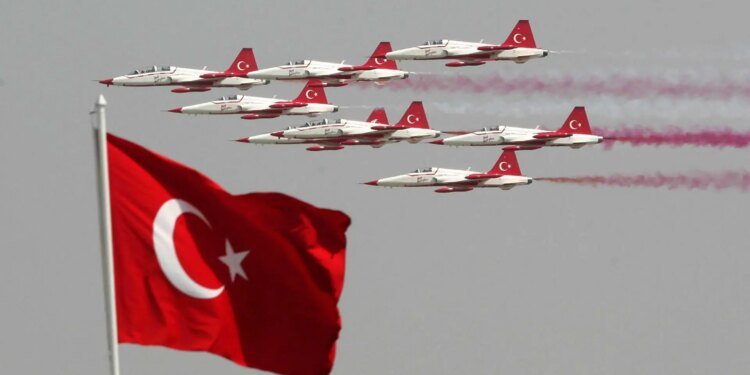 UK, Turkey Sign Deal to Enhance Defense Partnership