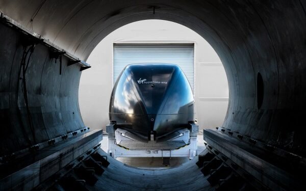 Hyperloop One is reportedly shutting down