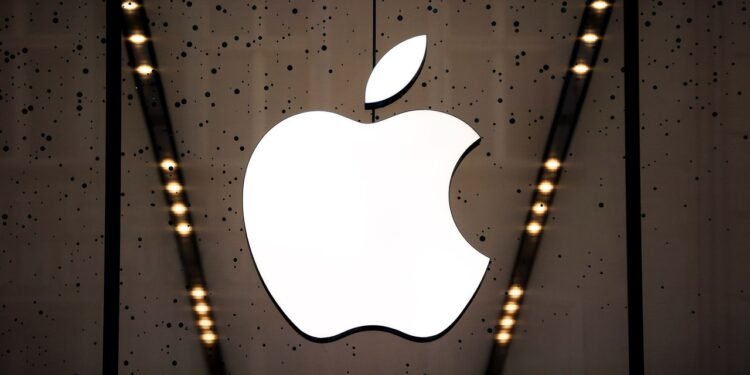Apple Isn’t Ready to Release Its Grip on the App Store