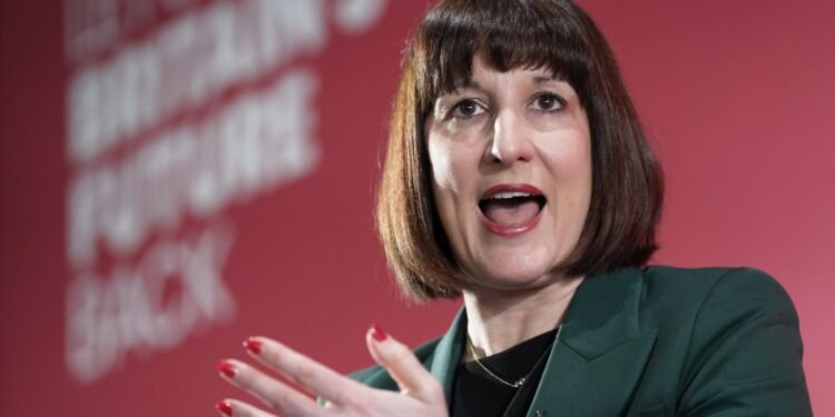 Labour not committed to ‘arbitrary’ numbers on green pledge