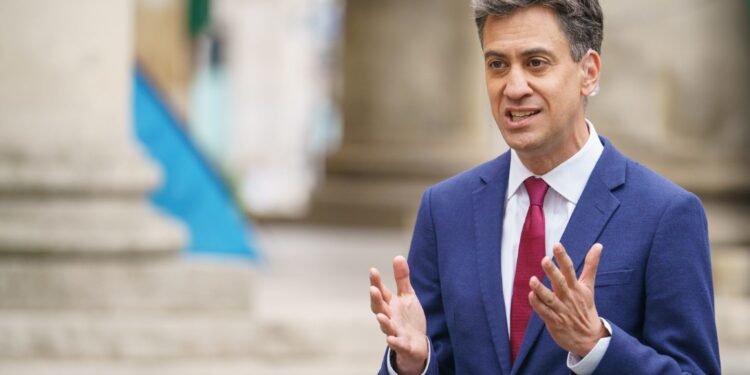 Labour will deliver where SNP failed on publically owned energy firm, says Miliband
