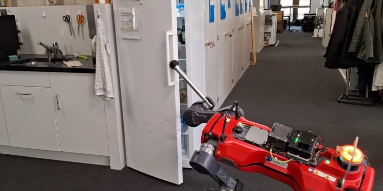 A model that could broaden the manipulation skills of four-legged robots