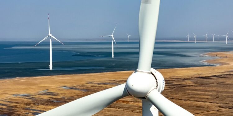 China’s wind turbine makers extend dominance as Vestas, GE slip
