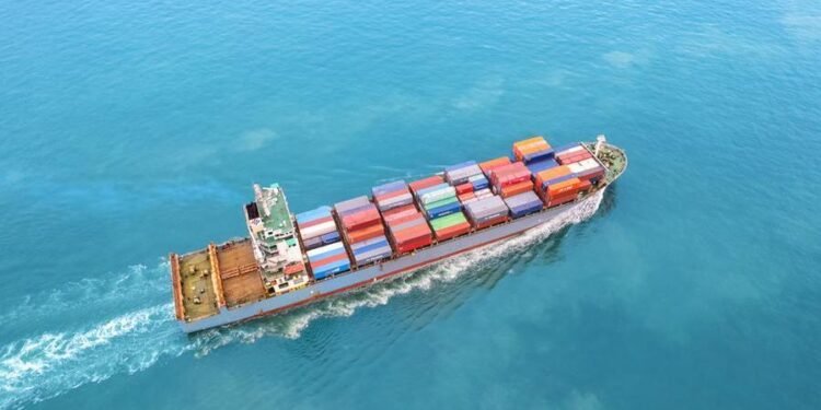 Number of ship transits through Red Sea drops again