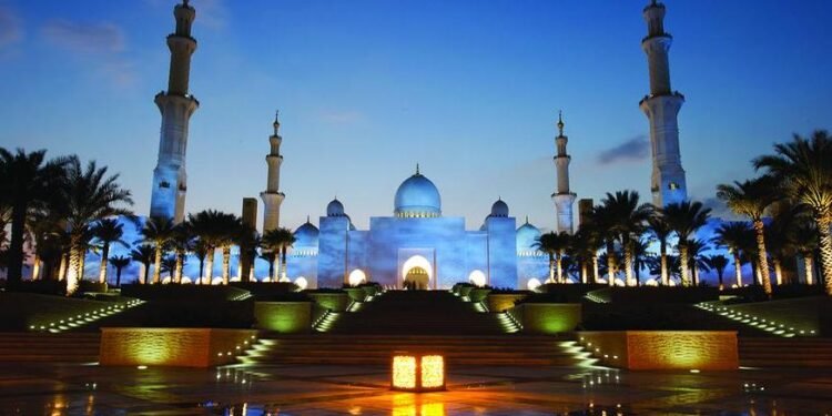 Sheikh Zayed Grand Mosque receives 570,113 visitors during first half of Ramadan