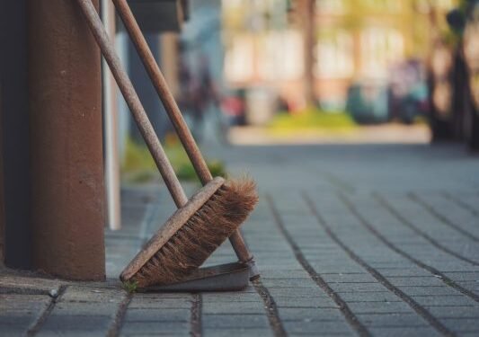 When startups fail, these startups clean up