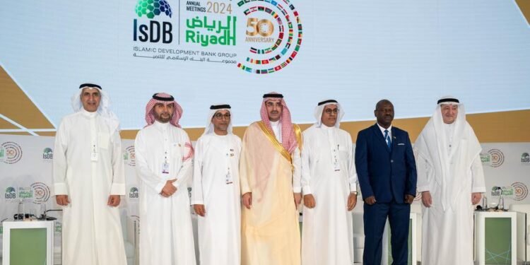 Abu Dhabi Fund for Development participates in annual meetings of Islamic Development Bank