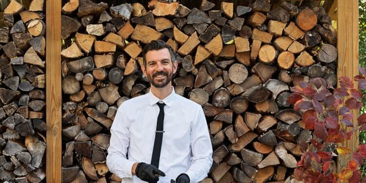 His Side Hustle Out-Earned His Day Job, Now Makes $1M a Year