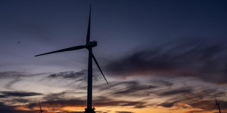Net zero transition needs significant investment to avoid failure, report warns
