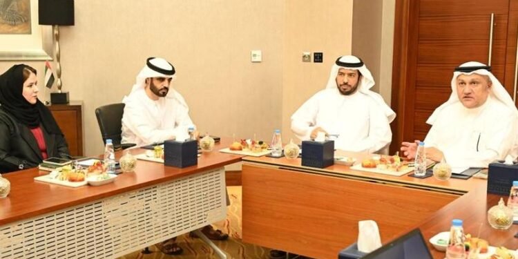 Sharjah and Abu Dhabi Chambers discuss cooperation in enhancing private sector services