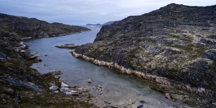 The Quest to Uncover the Secrets of Gold Hydrogen