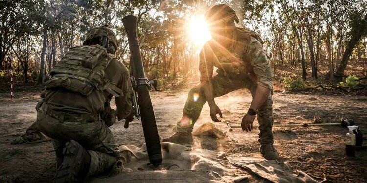 UK Needs to Regrow Stockpiles to Prevent War With Russia: Former Chief