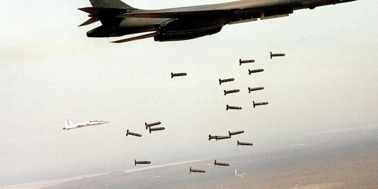 US Air Force Tests Boeing Modular Weapons Pylon on B-1