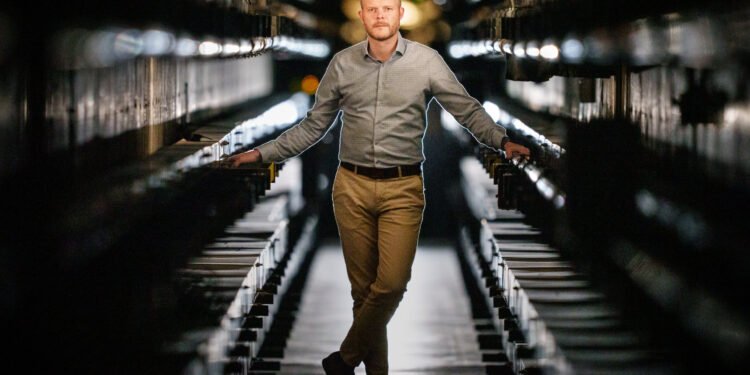 Universal accelerator finds faster answers to complex problems