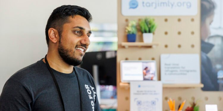 A volunteer network of interpreters wants to make refugees’ languages more accessible. Will AI help?