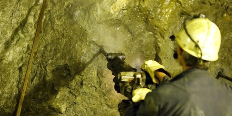 UK-based firm to invest in Oman’s Block 8 mineral concession