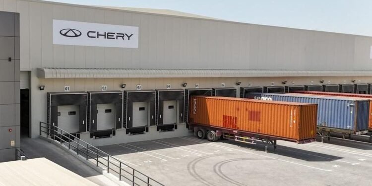 Delivering fast response and efficient support