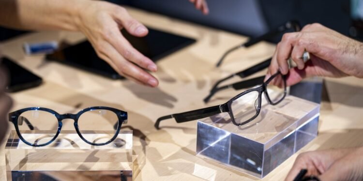Amazon Is Making Smart Glasses with GPS for Drivers: Report
