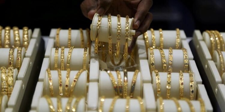 Gold retreats as traders see slower Fed rate cuts in 2025