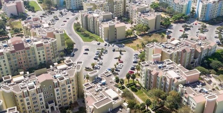 Raimondi deploys 7 flat-tops at Dubai residential project site