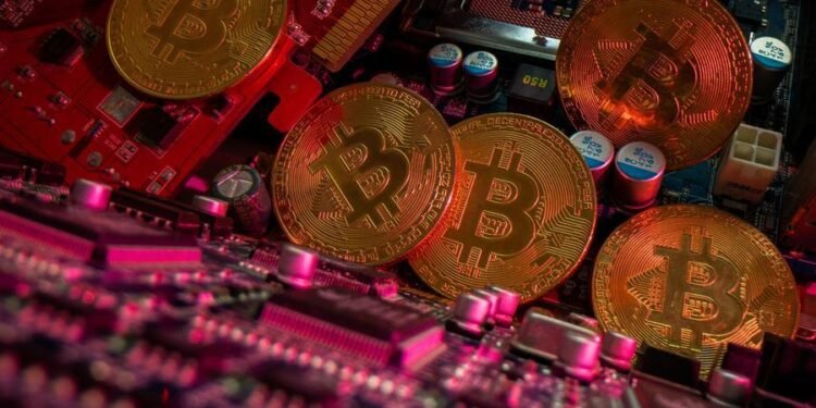 Swiss central bank faces call to hold bitcoin in reserves