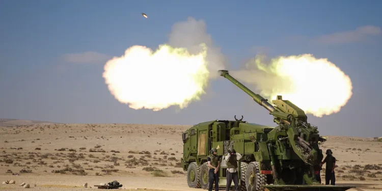 Morocco acquires ATMOS 2000 Artillery from Israeli Elbit