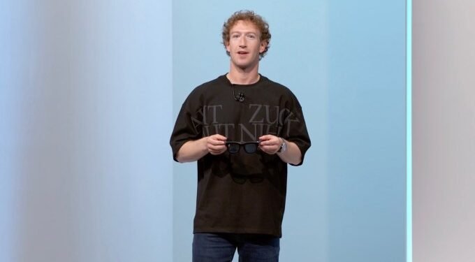 At SXSW, Bluesky CEO Jay Graber pokes fun at Mark Zuckerberg with Latin phrase T-shirt