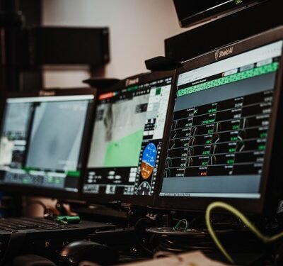 Pentagon aims to accelerate acquisition of new tech through software-contracting change