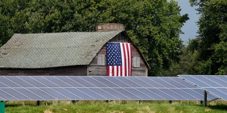 The US Solar Power Industry Is Trying to Rebrand as MAGA-Friendly