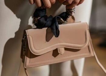 Chinese manufacturers “expose” where luxury brands are really made