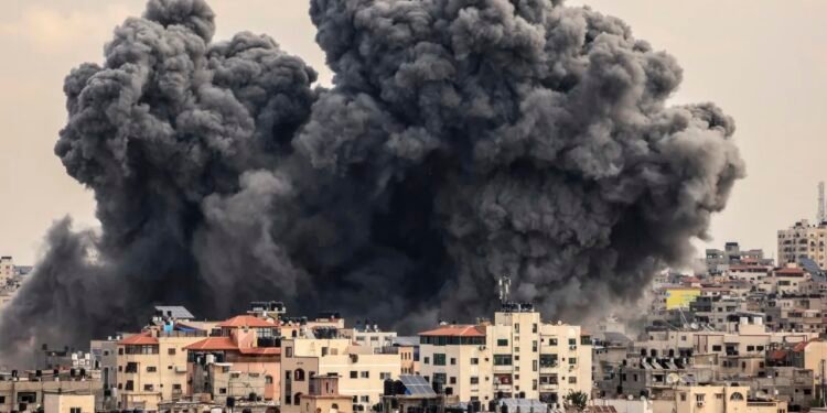 Israel Expands Ground Offensive in Gaza City