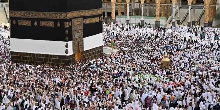 Saudi Arabia opens Hajj registration