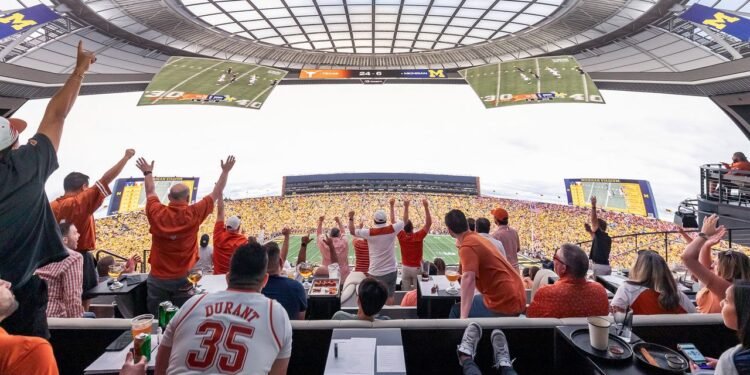 This Massive Screen for Live Sports Puts You in the Best Seat in the Stadium