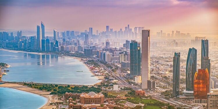 Abu Dhabi shuts down 5 restaurants and supermarket over health risks