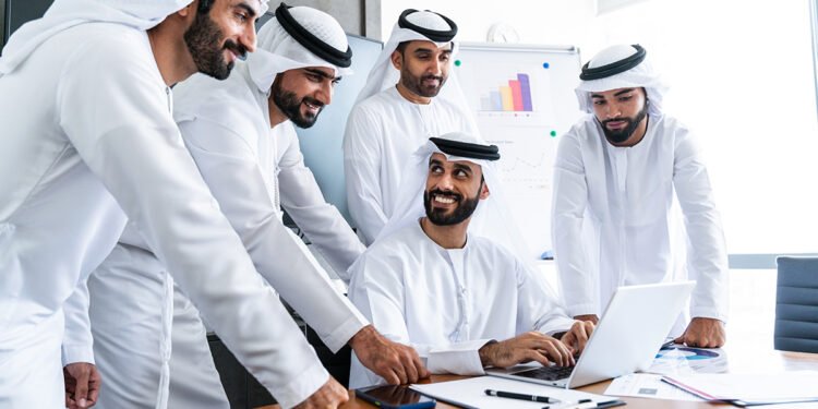 Emirati employees seek 10% pay rise in 2025 amid growing private sector salary dissatisfaction: Report