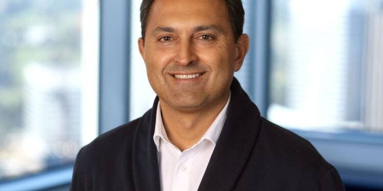 How He Started a Business With Over $1 Billion in Sales