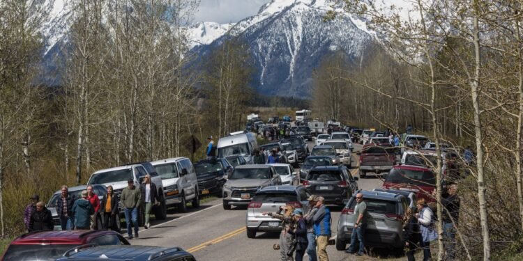 Is sustainable tourism possible? – High Country News