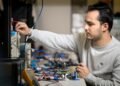 New chip uses AI to shrink large language models’ energy footprint by 50%