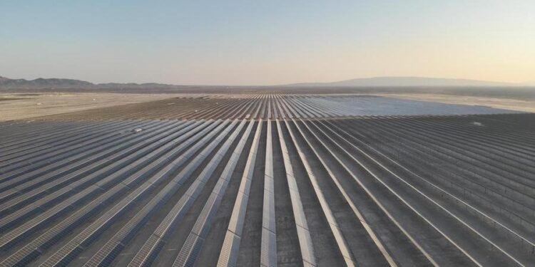 Oman’s OQ issues go-ahead for 300 MW renewable projects, signs $2bln strategic deals