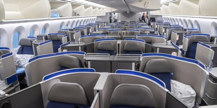 Top 10 best economy class airlines in the world