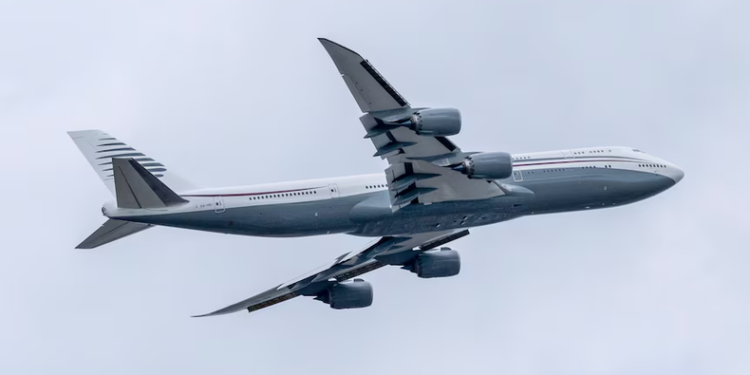 Trump plans to receive a luxury Boeing 747 from Qatar as new Air Force One