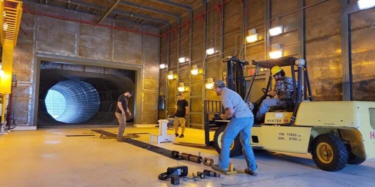 US Navy Revamps Aircraft Cell Engine Testing Lab in Maryland