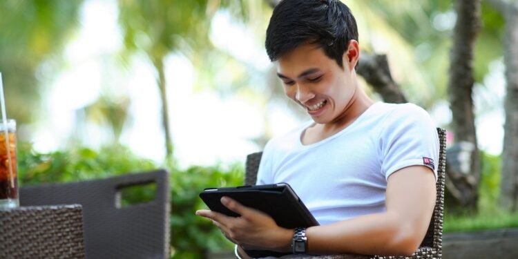 Why are privacy advocacy groups worried?