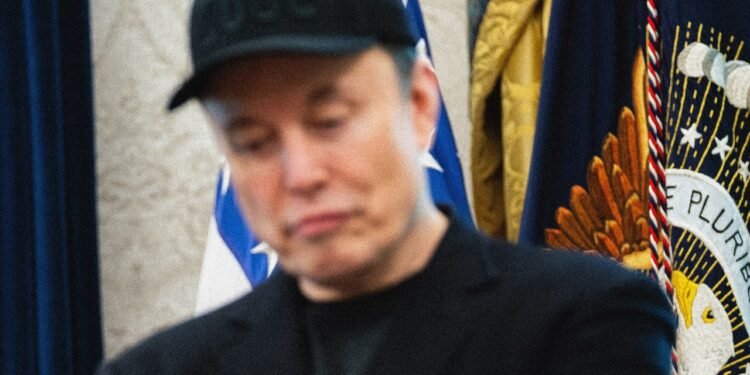 Elon Musk’s Lawyers Claim He ‘Does Not Use a Computer’