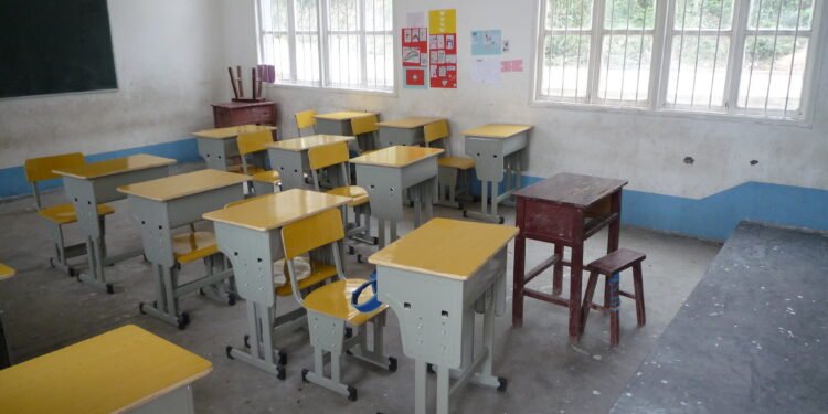 Teachers in England given the green-light to use AI