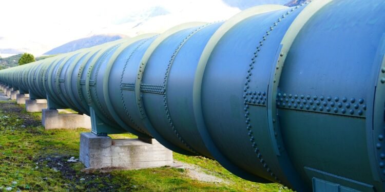 Zimbabwe, Zambia sign deal to jointly develop pipeline for supply of petroleum products